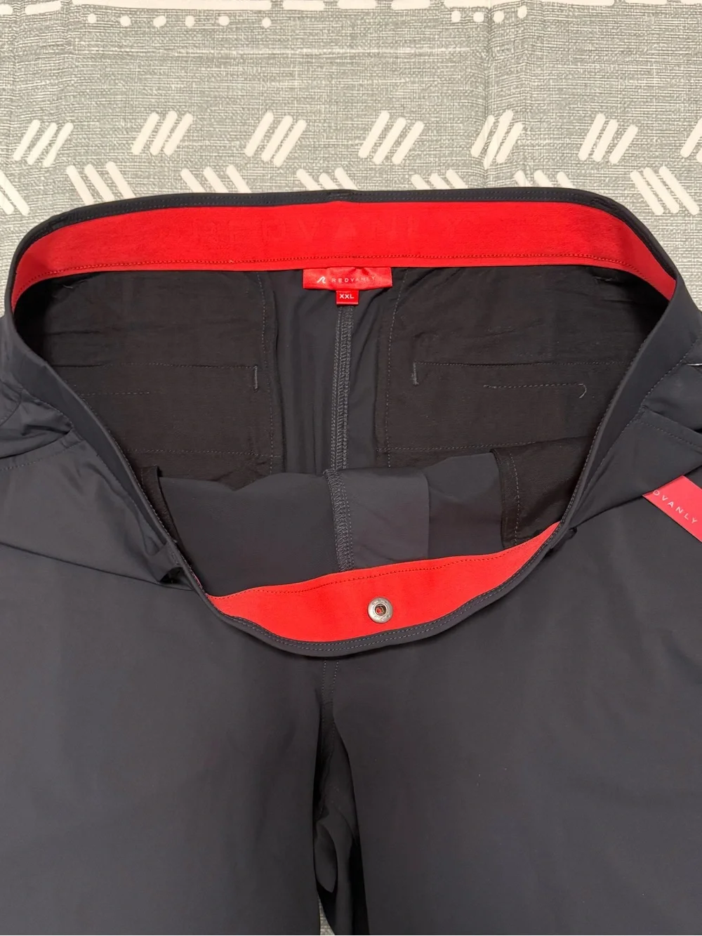 Redvanly Hanover Pull-On Shorts in Tuxedo Black XXL/9” inseam
